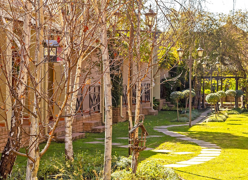 Afrique Boutique Hotel O.R. Tambo 43/50