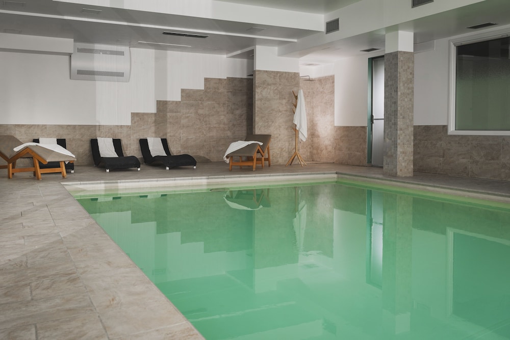 The Regent Boutique Hotel & Spa 45/67
