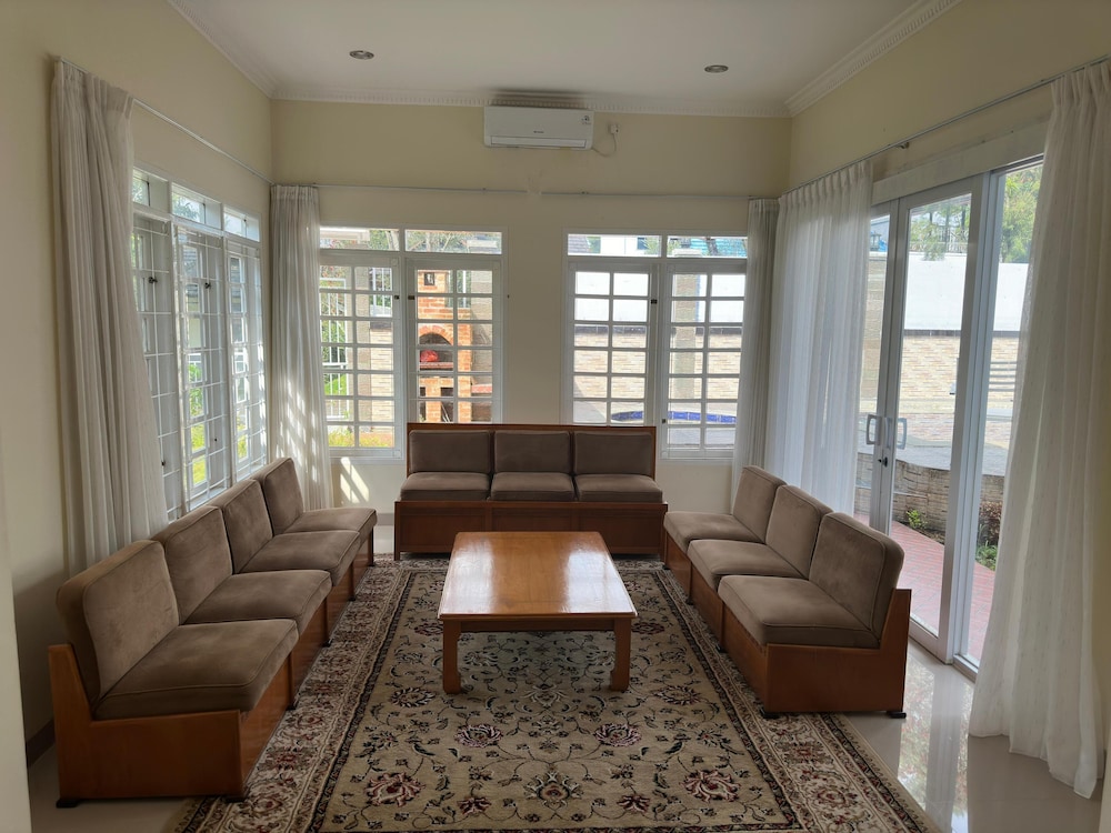 Eton Asia Kota Bunga Villas 27/48