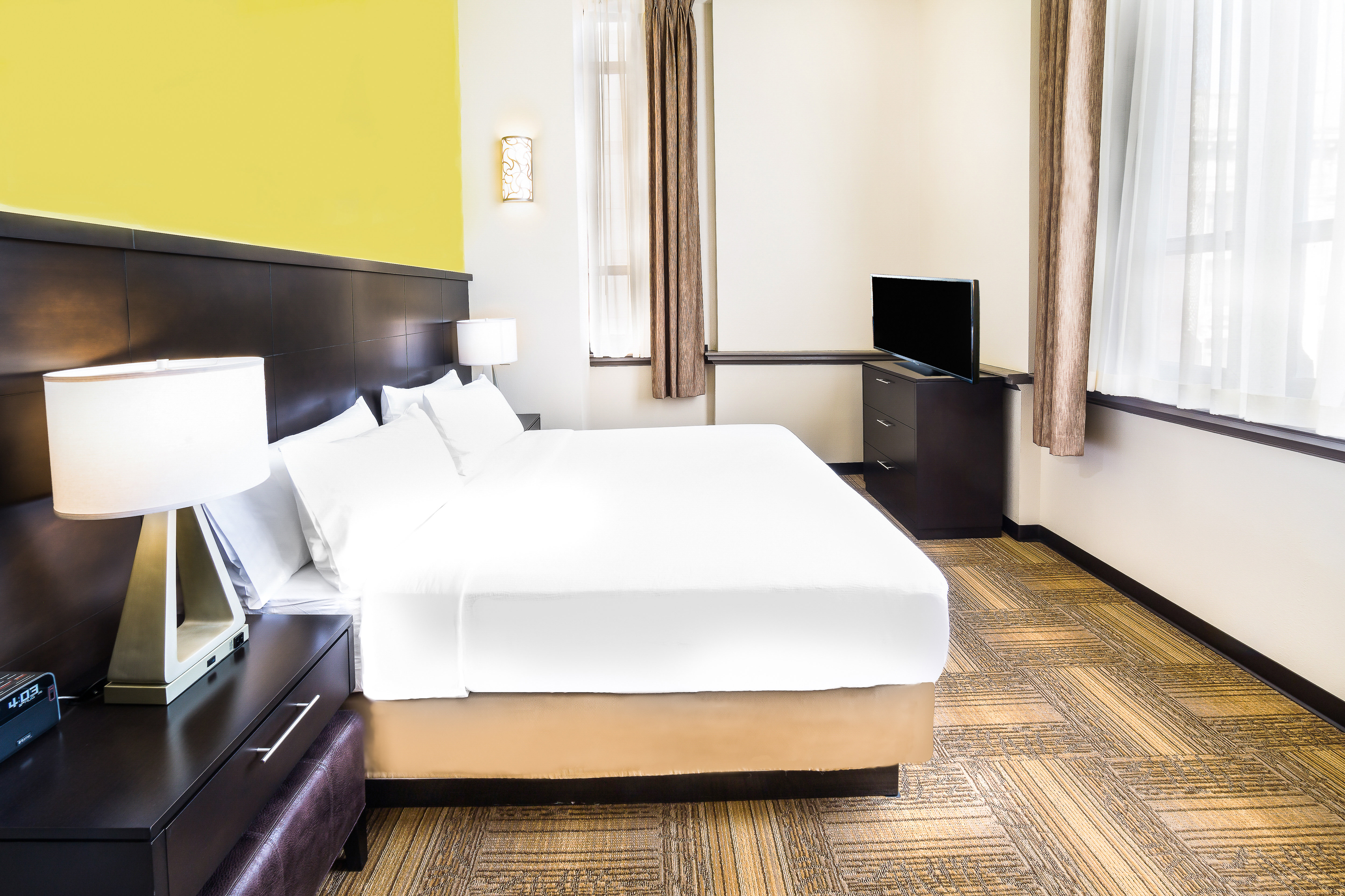 Staybridge Suites BALTIMORE INNER HARBOR 27/80