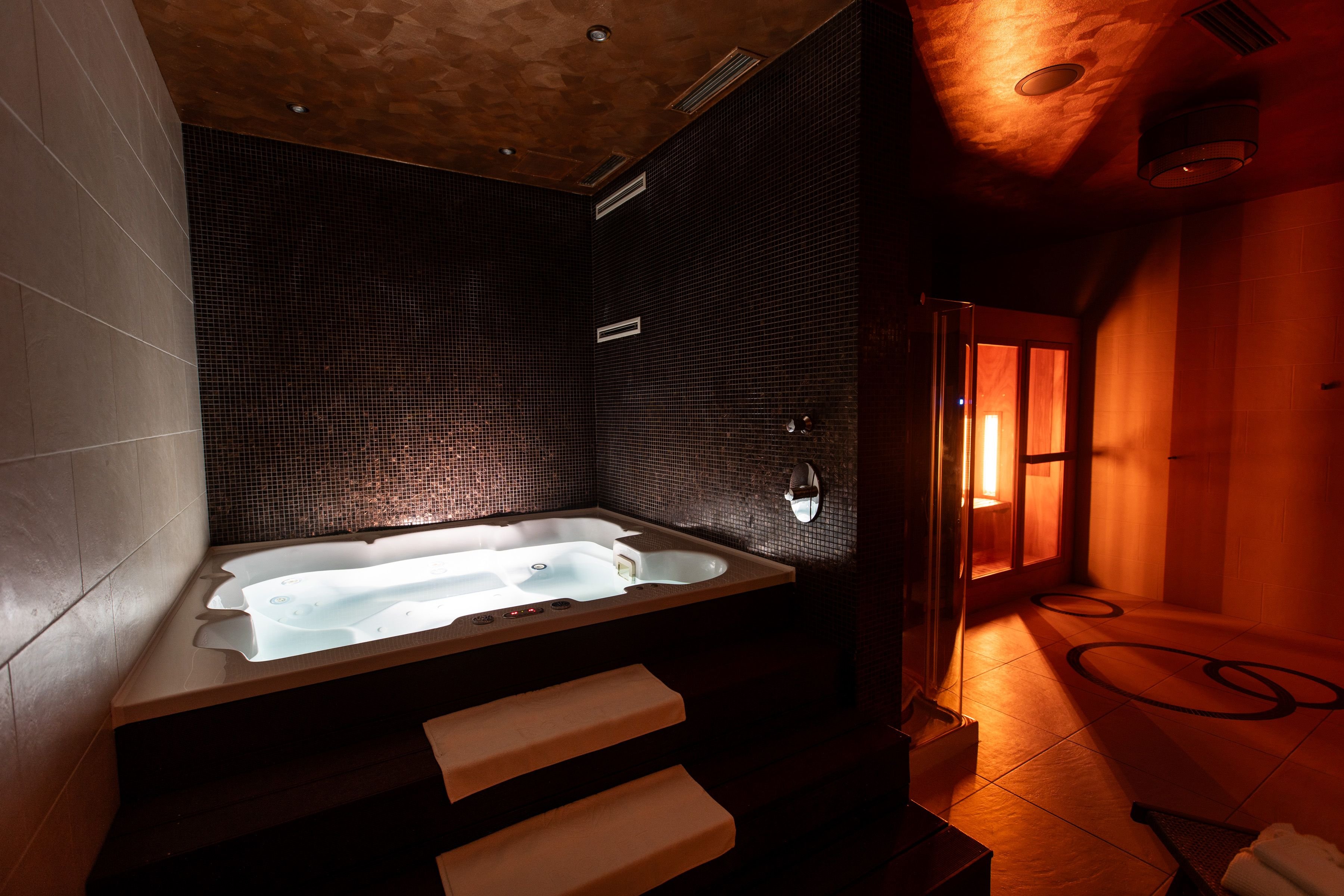 Roset Hotel & Residence 6/21