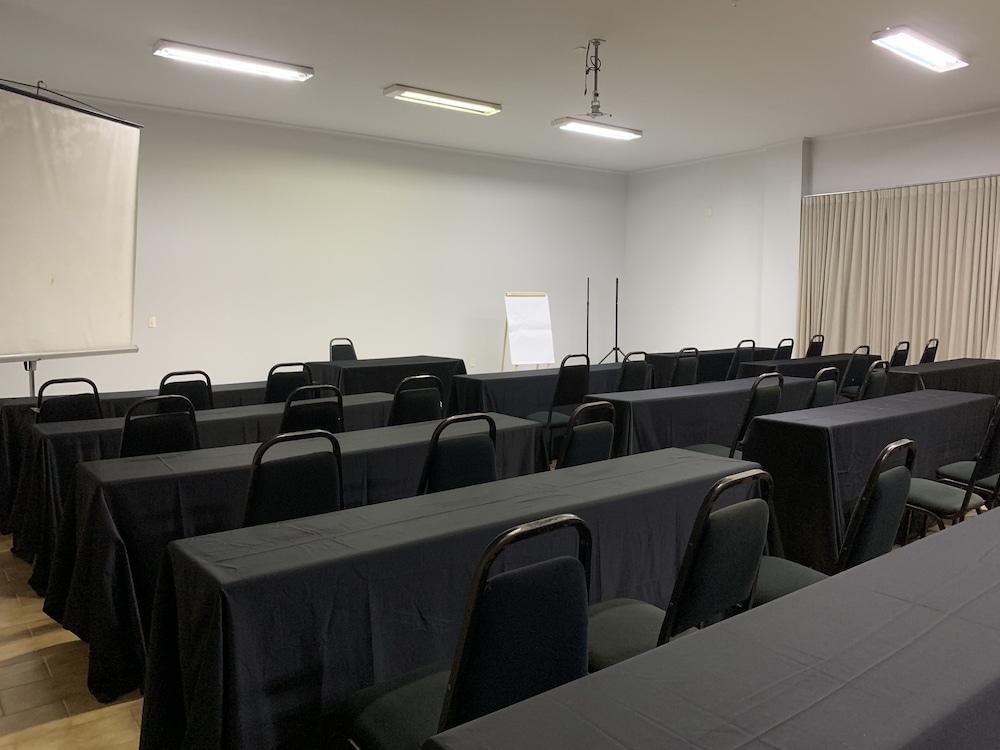 BANDEIRANTE PANTANAL HOTEL 36/48