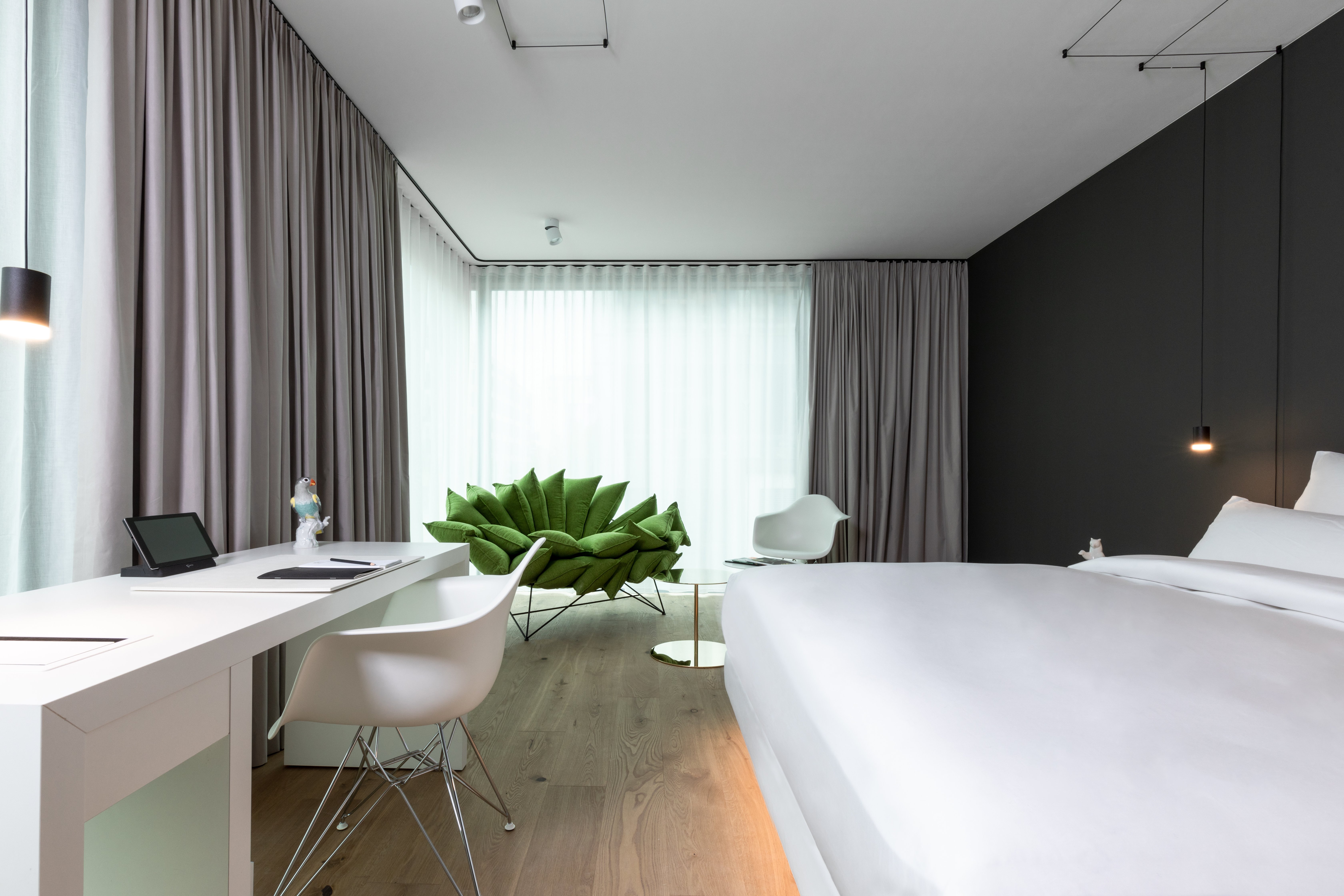 KPM Hotel and Residences 43/83