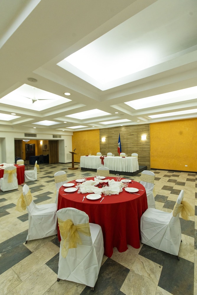 Le Plaza Hotel 46/70