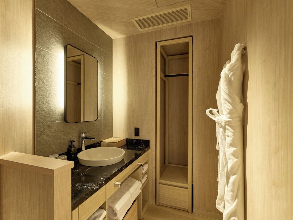 The New Hotel Kumamoto 48/49
