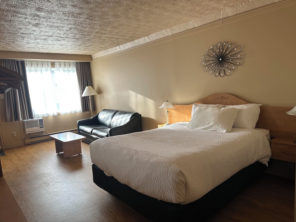 Travelodge by Wyndham Drummondville 10/50