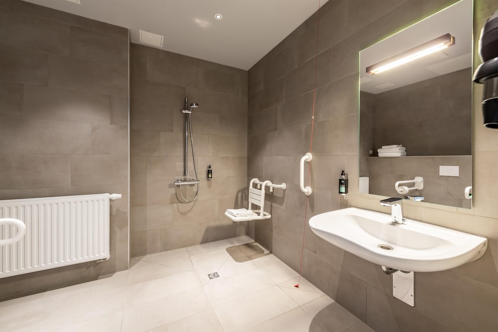 Premier Inn Heidelberg City Bahnstadt hotel 32/32