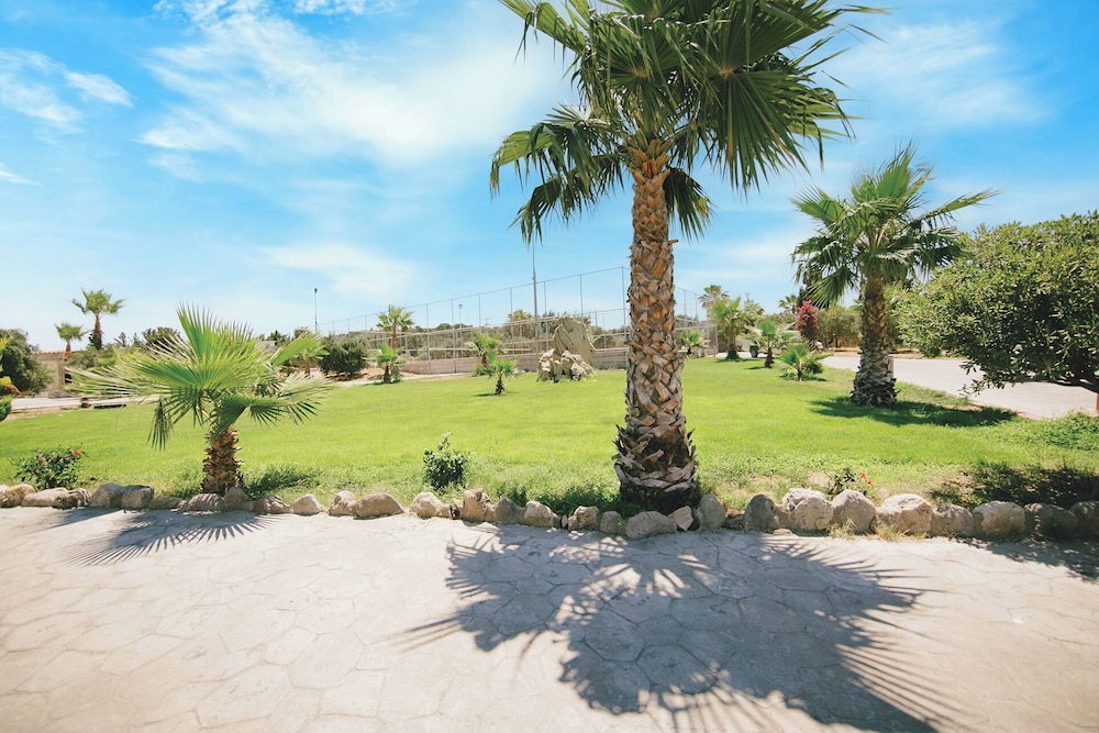 Achilleas Beach Hotel Adults Only 116/120