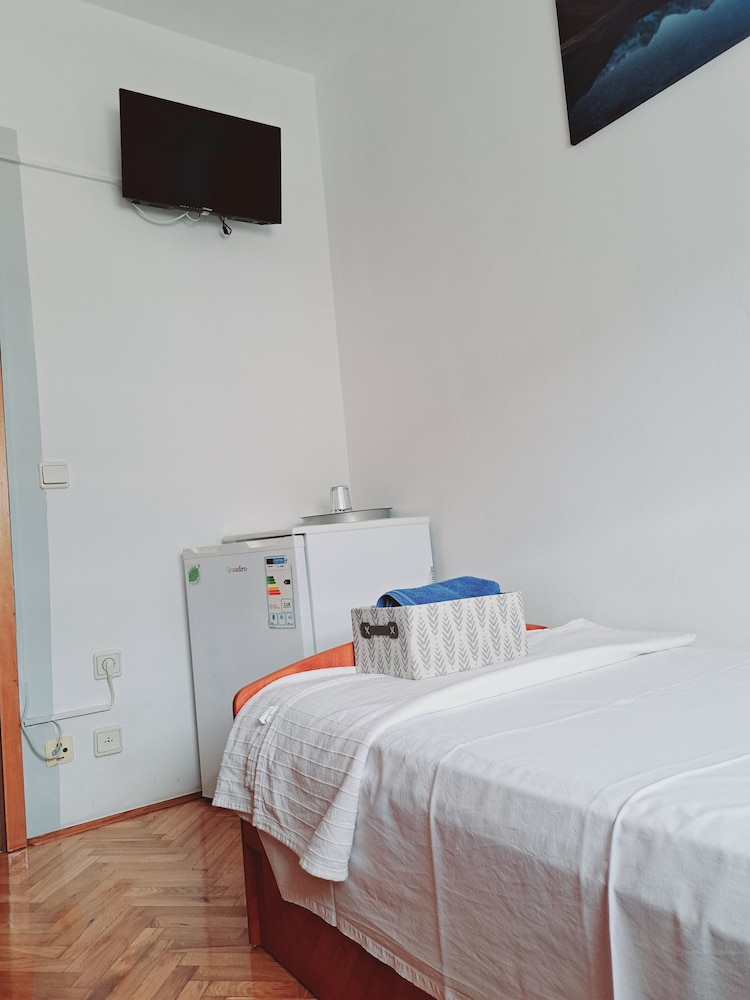 Guesthouse Varnica 18/50
