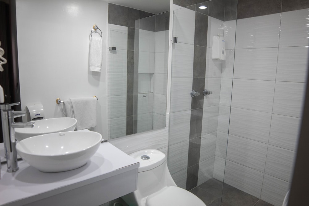 Aparta Suites Torre Poblado 33/40