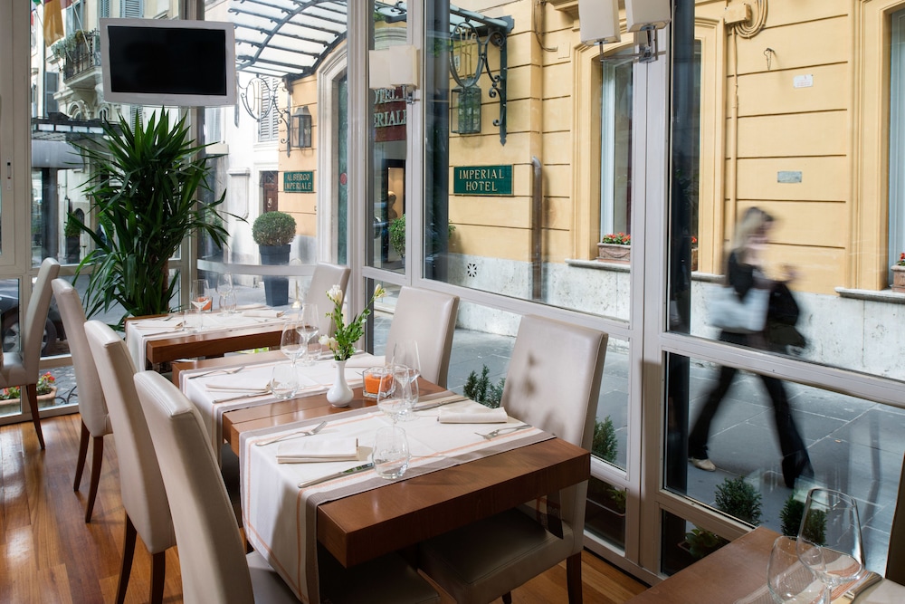 Imperiale Hotel 45/56