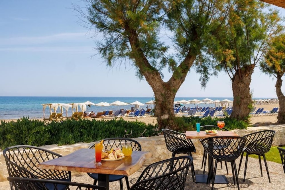 Malia Bay Beach Hotel And Bungalows 59/71