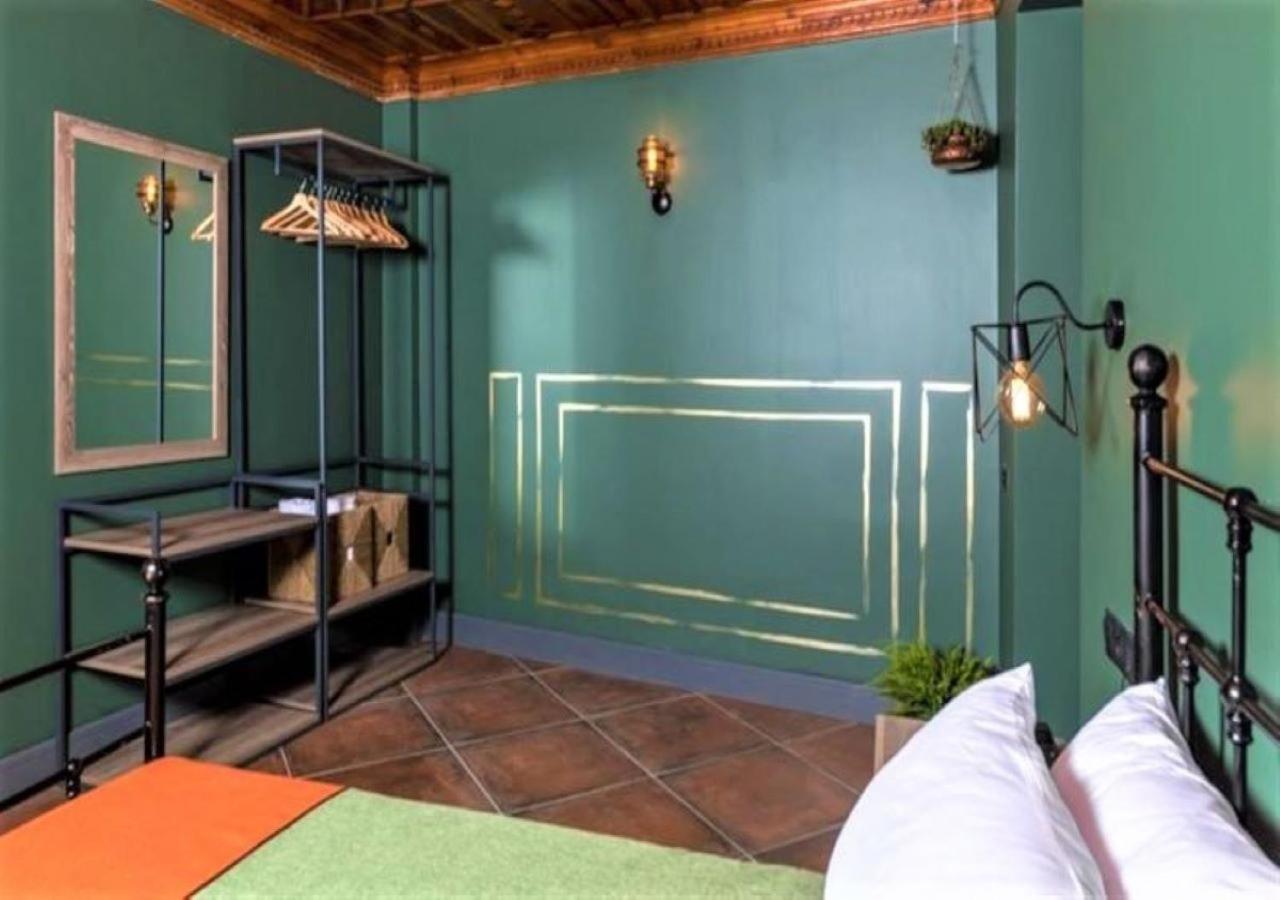 Deluxe, Double Bed, Castle View