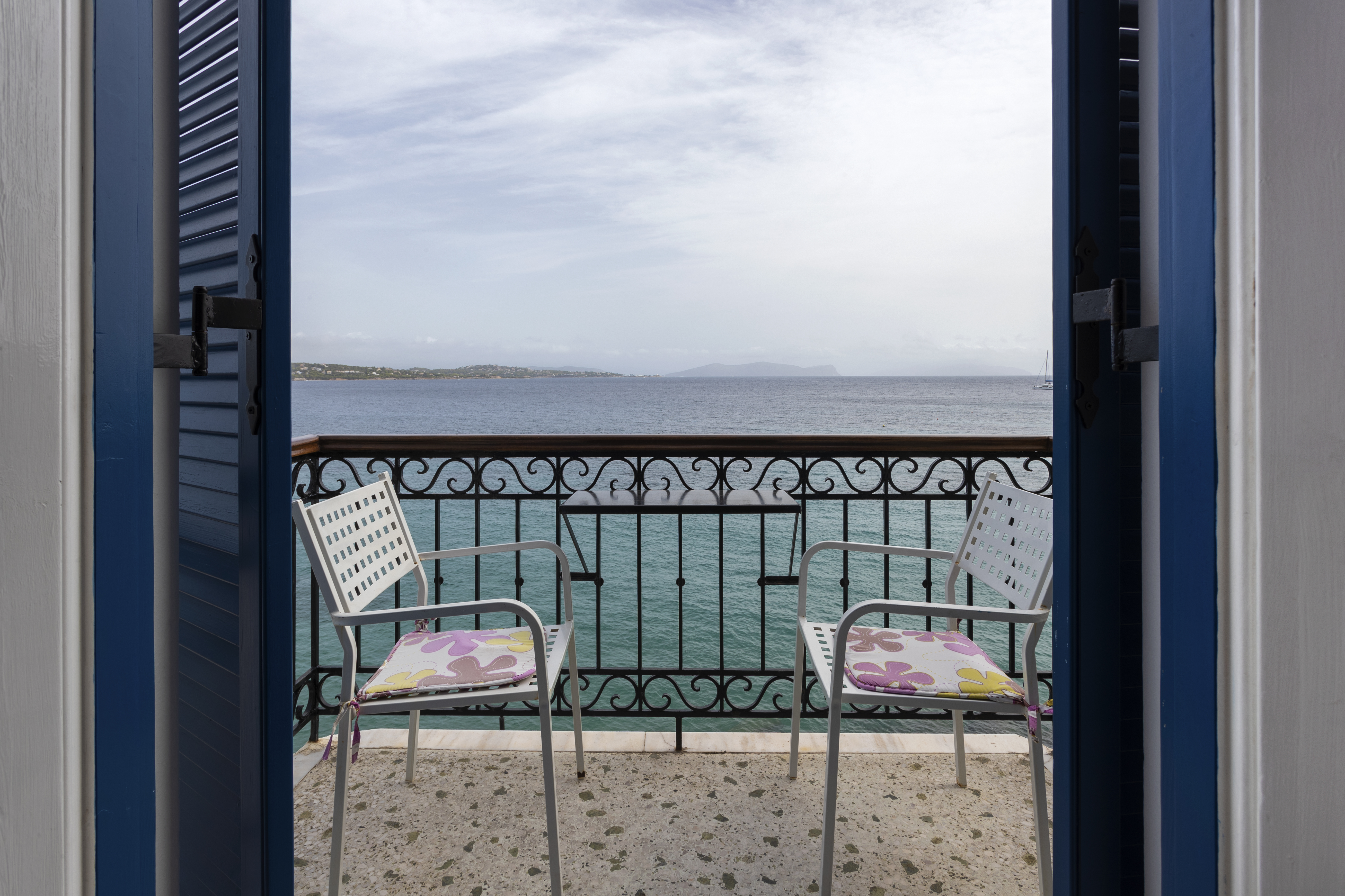 STELIOS HOTEL 10/11