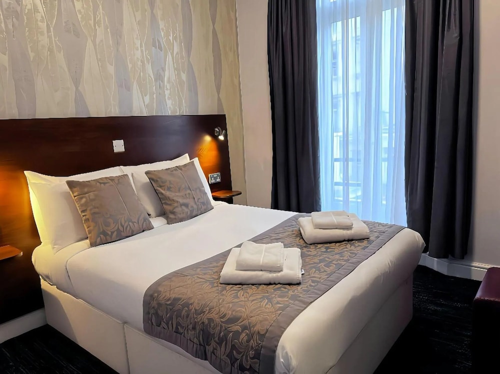 STANDARD, DOUBLE BED