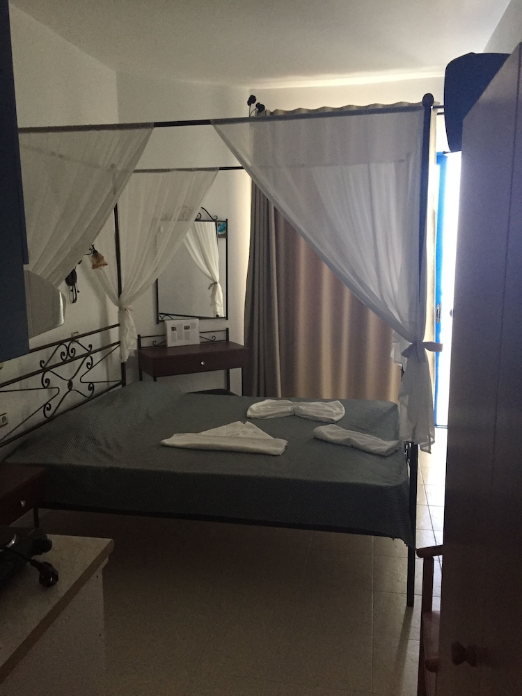 Anastasia Studios 49/50