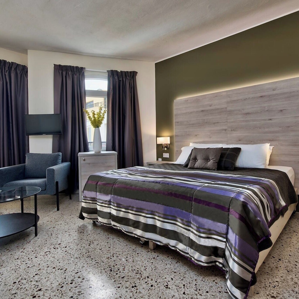 Il Palazzin Hotel 25/65