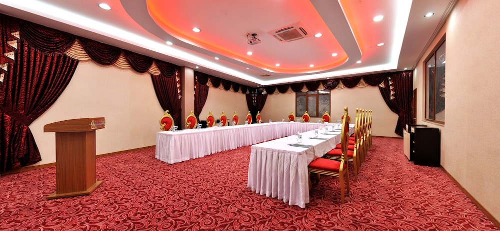 Demosan Otel Amp Spa 4/47
