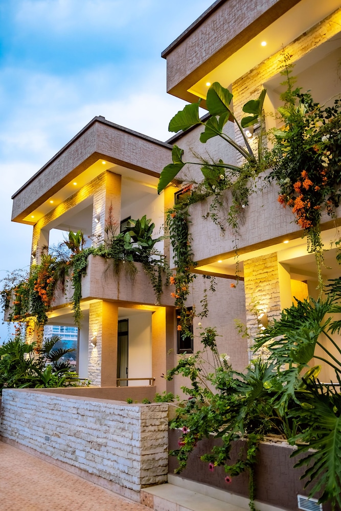 Grazia Apartments 1/96