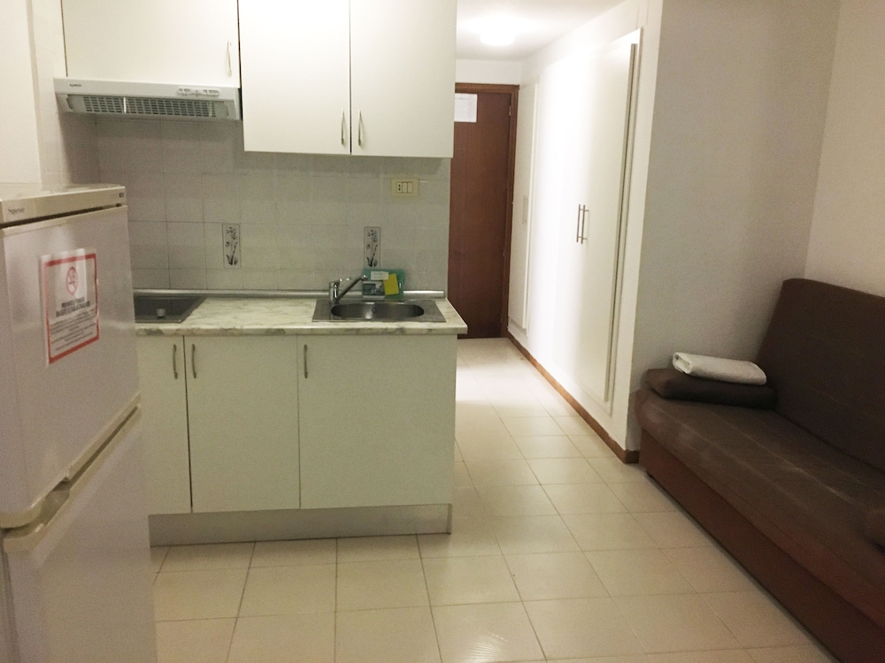 APARTAMENTOS BERNAT PIE DE PLAYA 3000 20/68