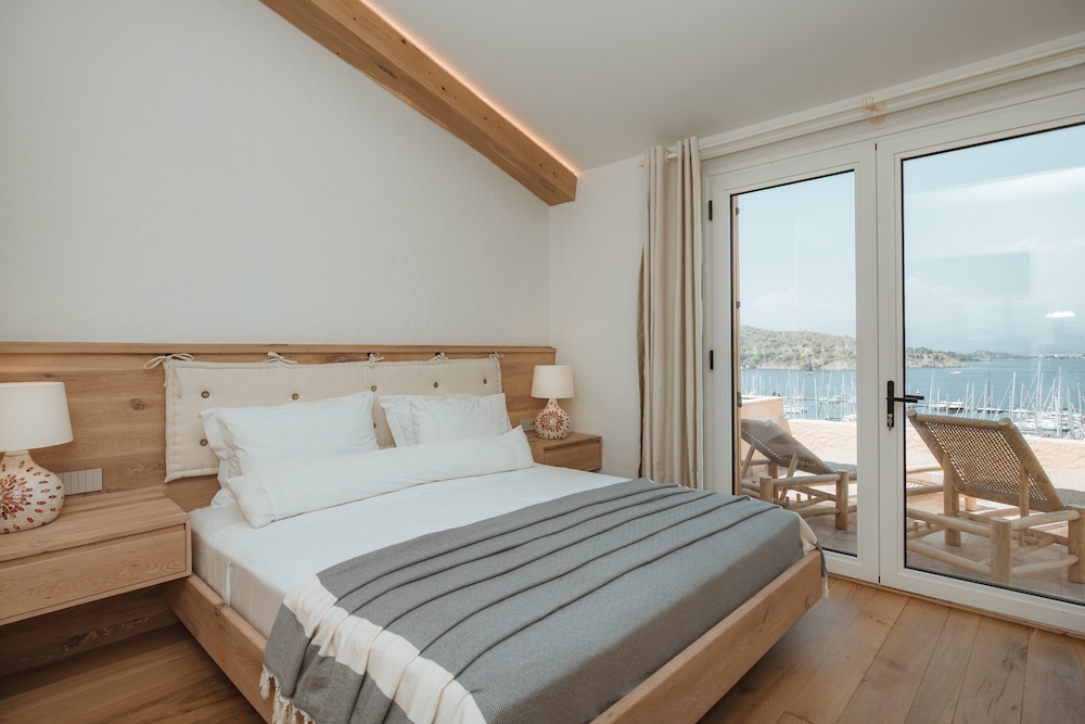MANDARIN, LOFT, SUITE, HOUSE, NO ELEVATOR, HOT TUB, TERRACE, ANNEX