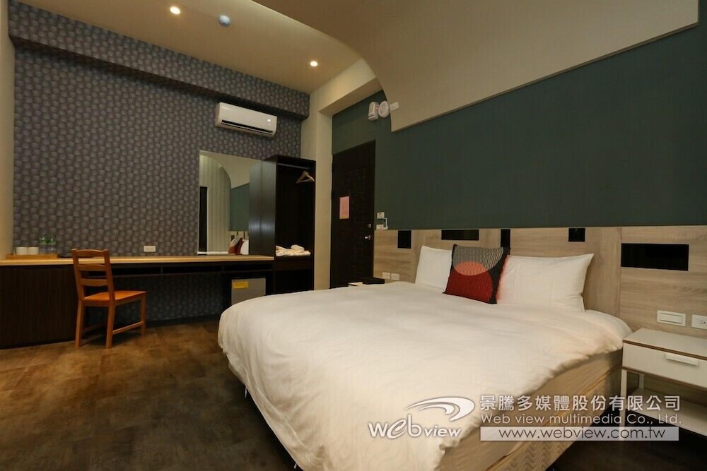 Ruo Shui Hotspring Hotel 11/62