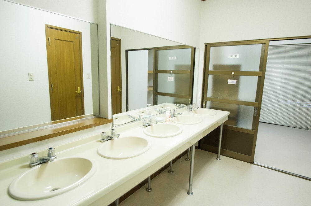 Room, Twin Beds, Shared Bathroom, A-yard Guesthouse 2/6