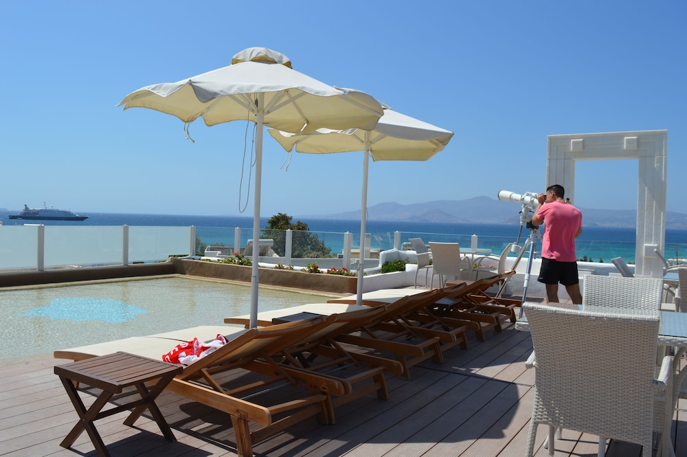 Naxos Island Hotel 4/74