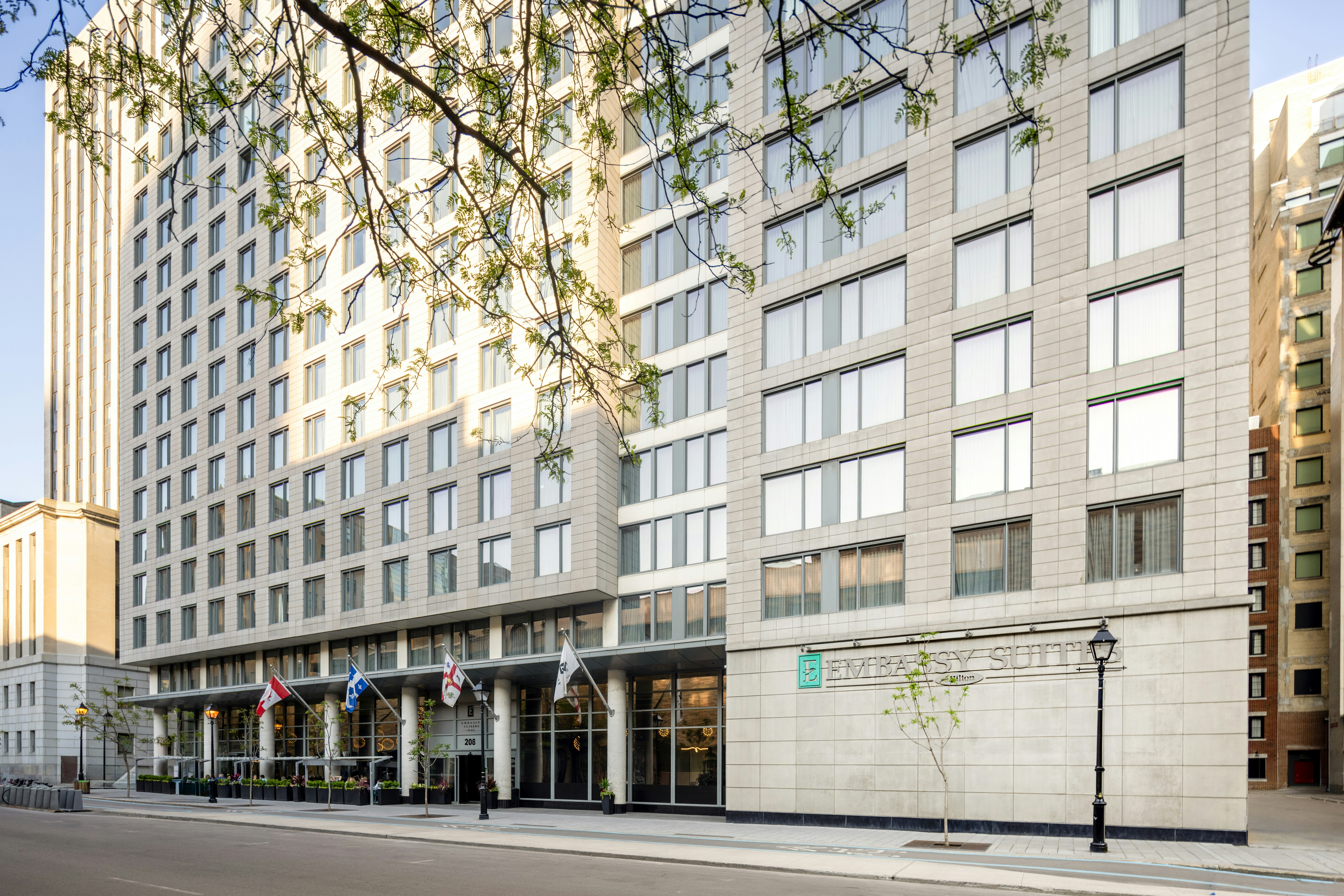 Embassy Suites By Hilton Montreal 8/81