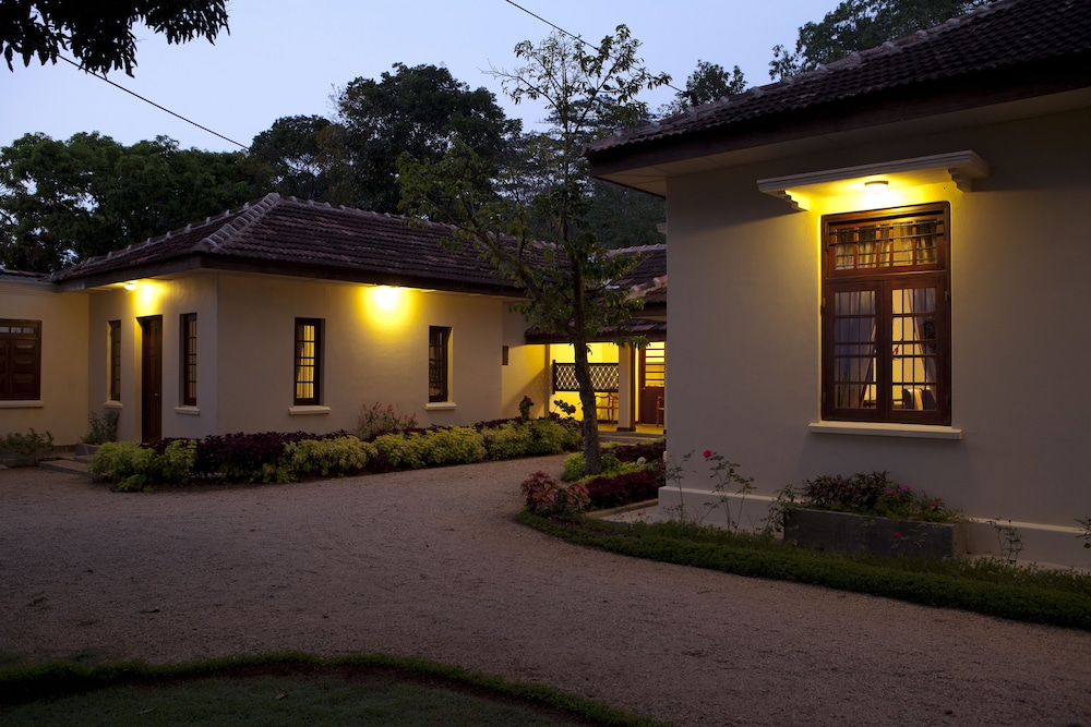 Amaya Bungalow 1/65