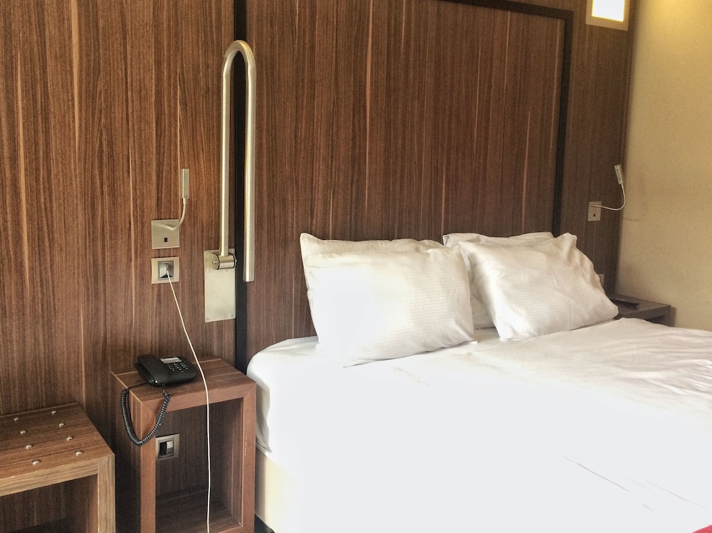 Ramada Encore by Wyndham Izmir 11/39