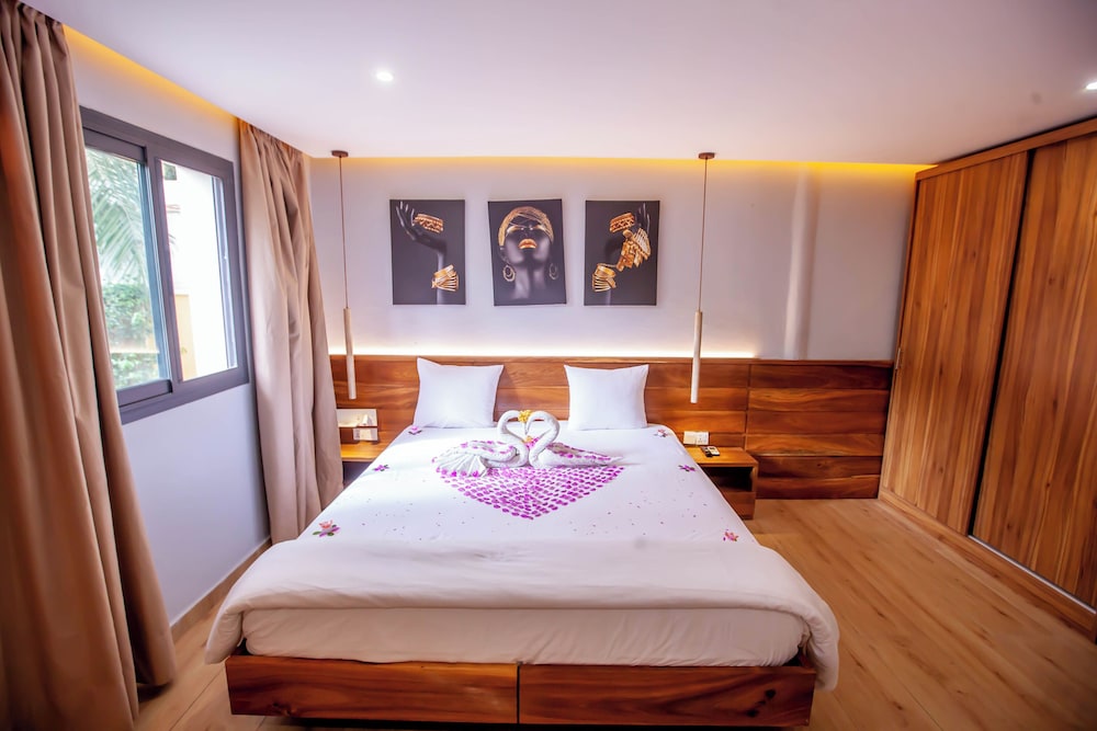 Minotel Les Flamboyants 14/50