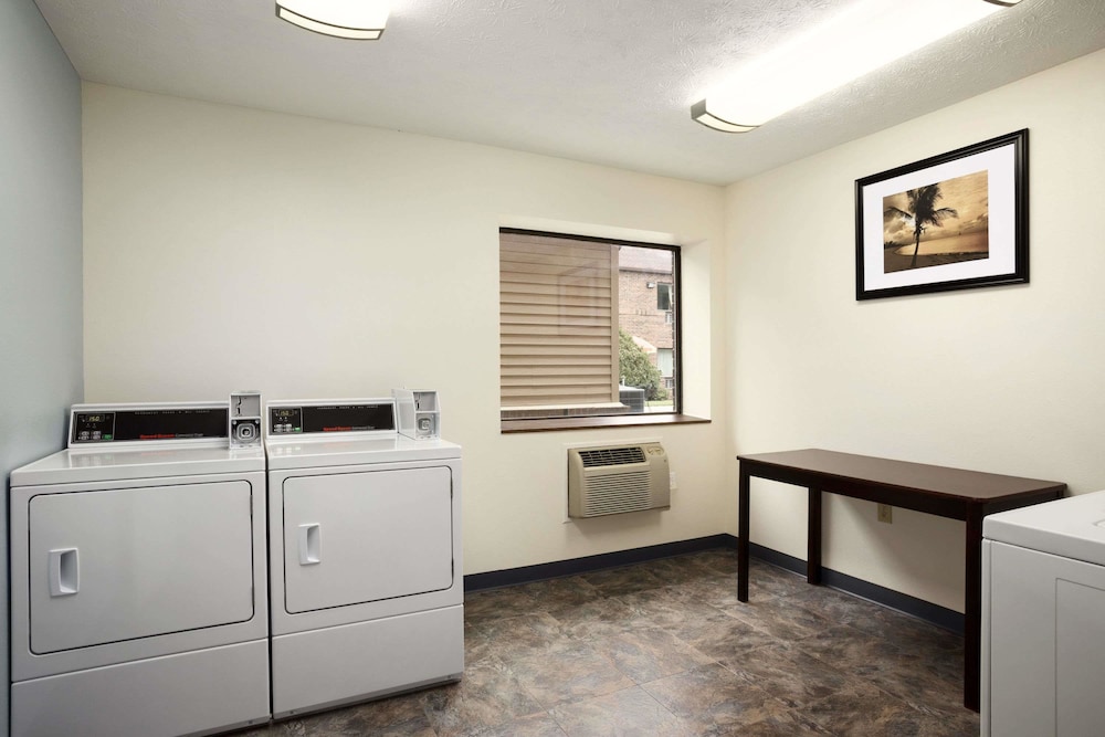 Days Inn by Wyndham Middletown 6/21