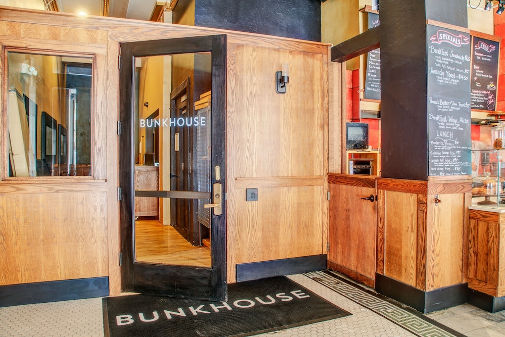The Bartlett Hotel And Guesthouse 4/22