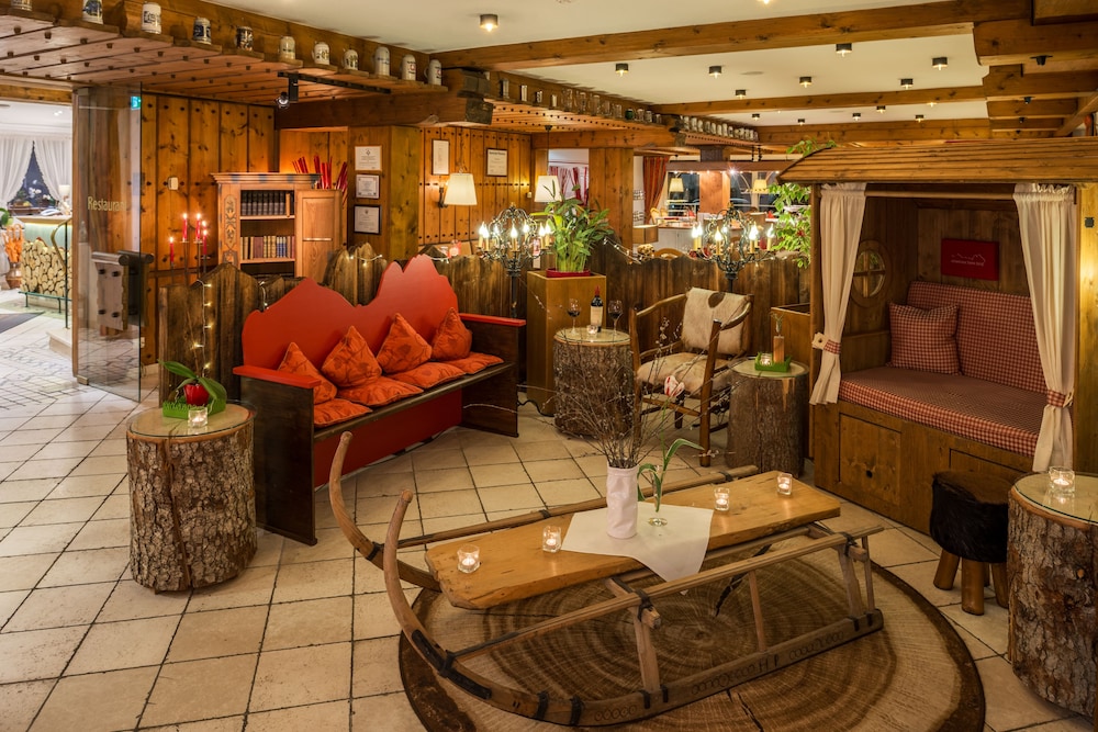 Hotel Rheinischer Hof 23/39