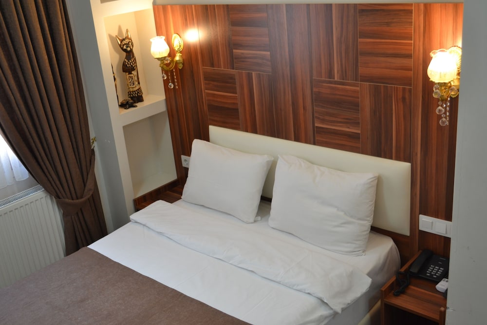 2 BEDROOMS, DELUXE, SUITE