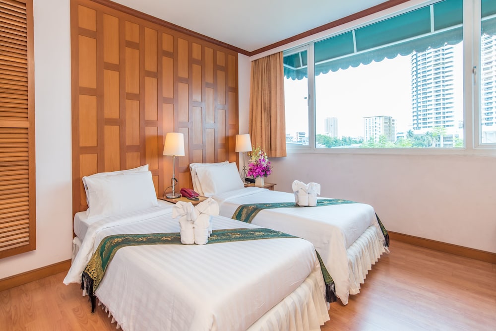 New Siam Riverside 33/64