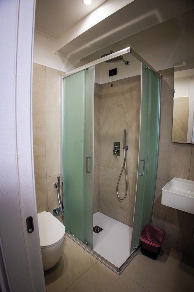 Seven Kings Relais Hotel 49/52