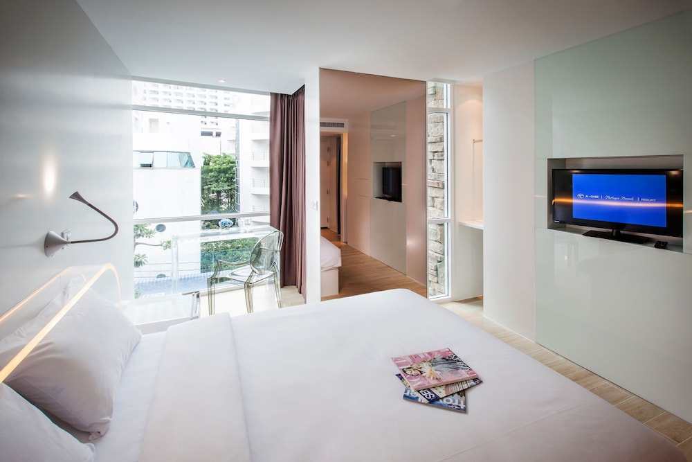 Mood Hotel Pattaya 16/65