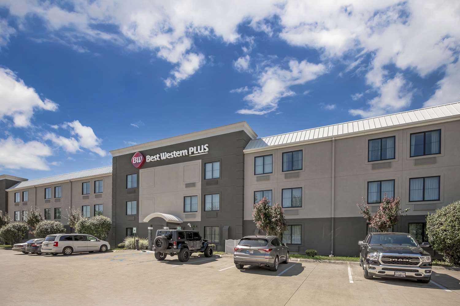 Best Western Plus Lafayette Hotel University Area 19/24