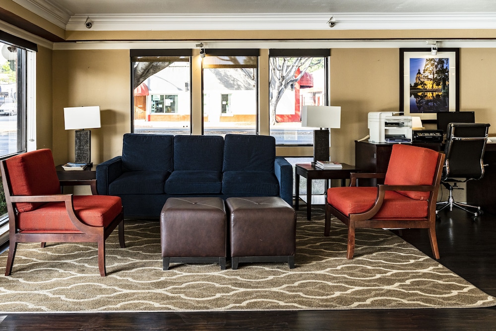 Hyland Inn near Pasadena Civic Center 32/40