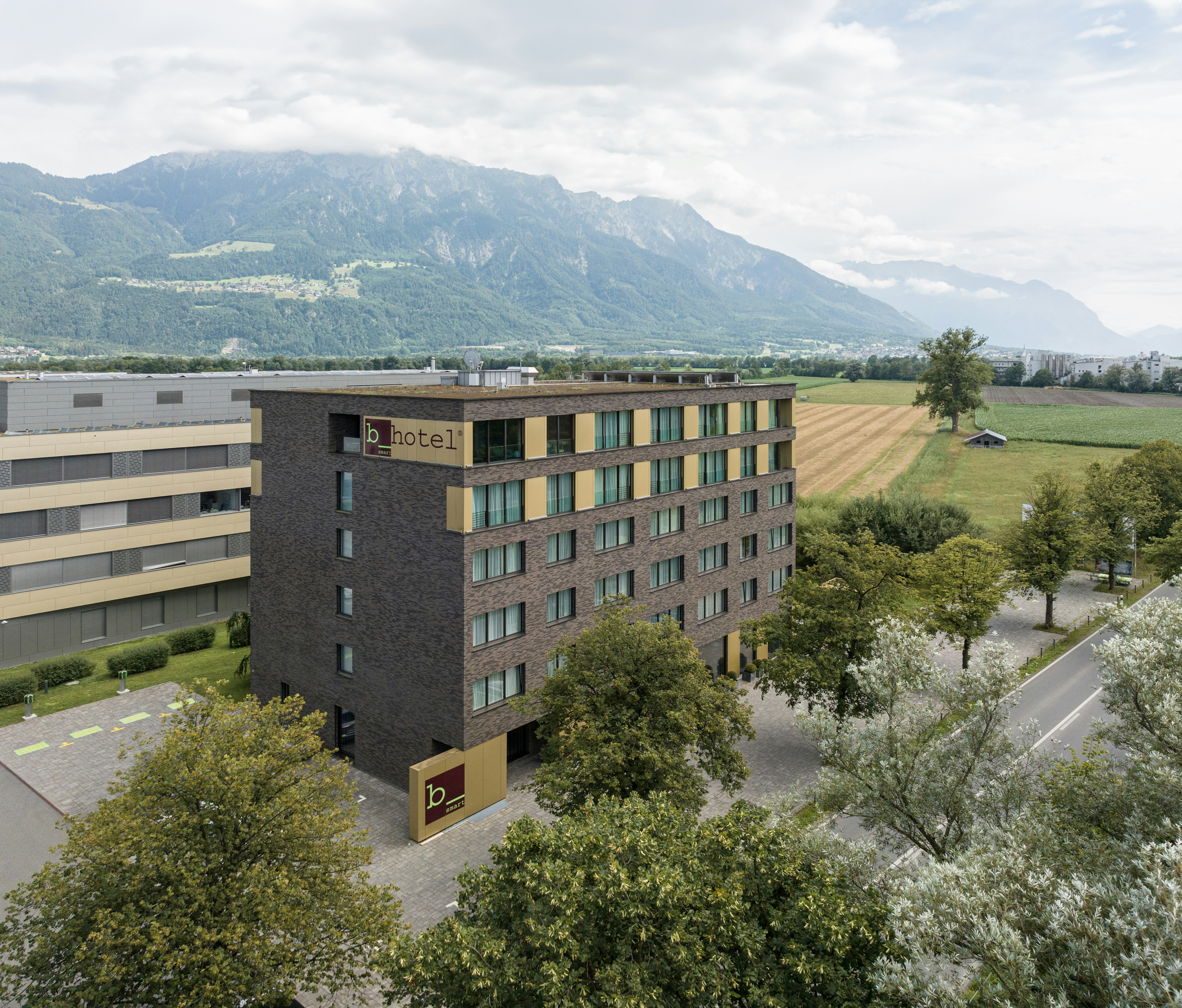 b_smart Hotel Bendern 2/25