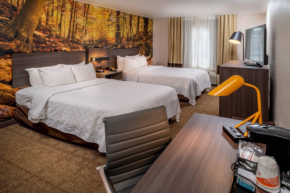 Clarion Pointe Beckley, WV 16/55