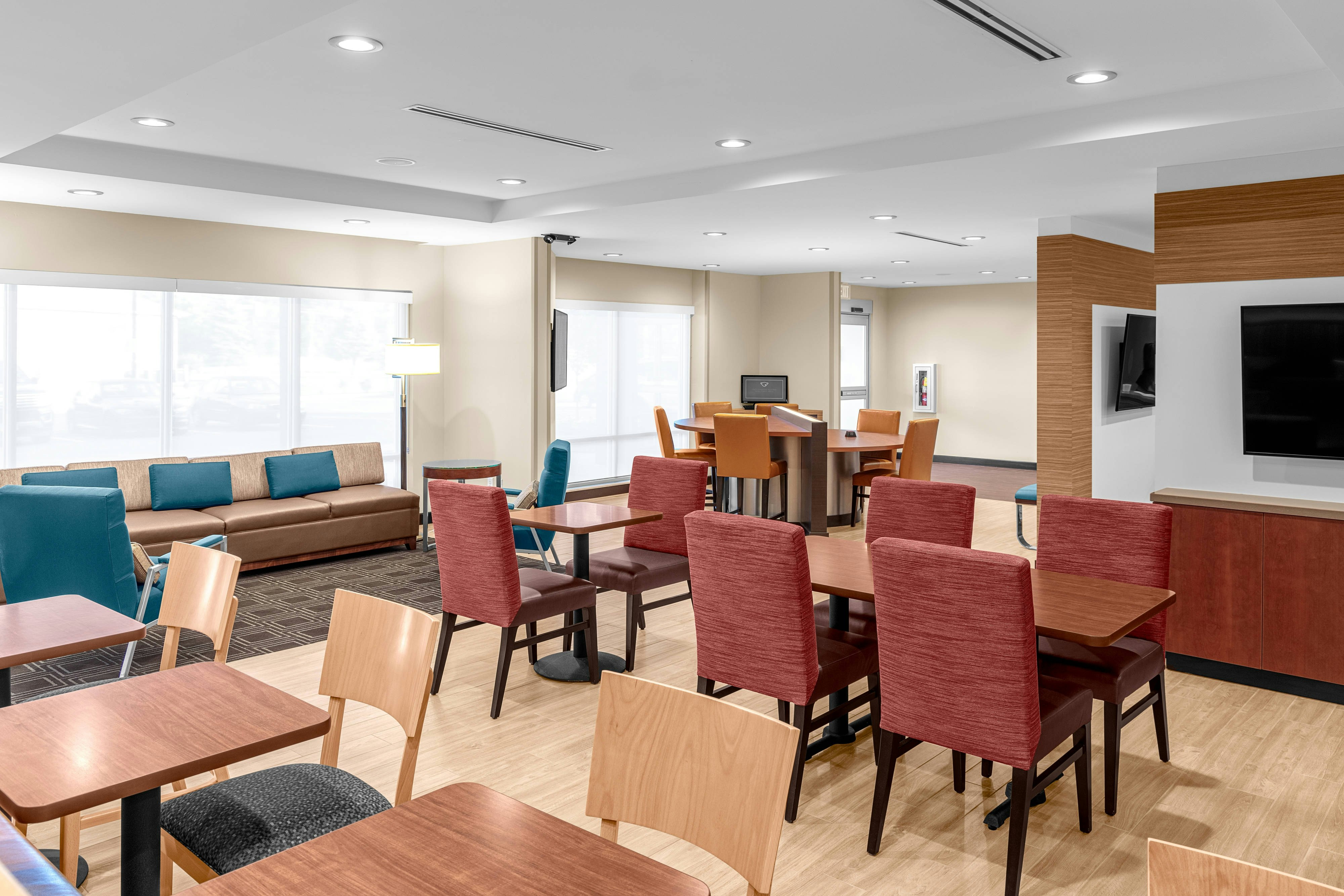 TownePlace Suites by Marriott Cincinnati Fairfield 13/16