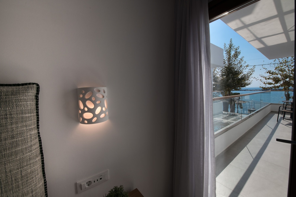 Natura Luxury Boutique Hotel Skopelos 6/50