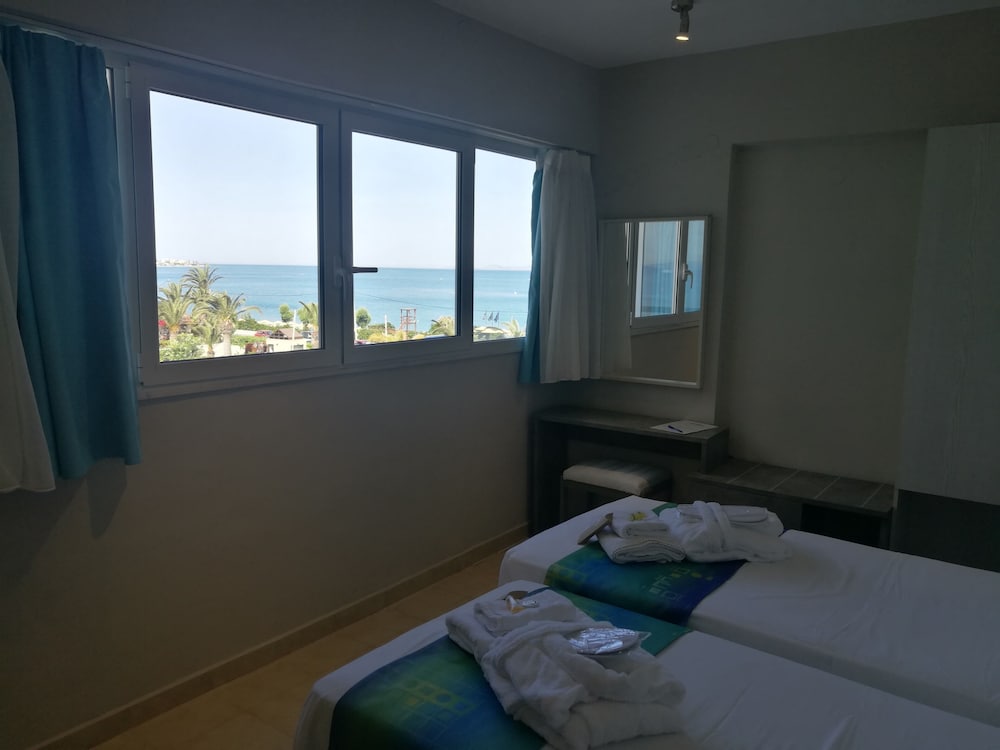 Lito Hotel 38/66