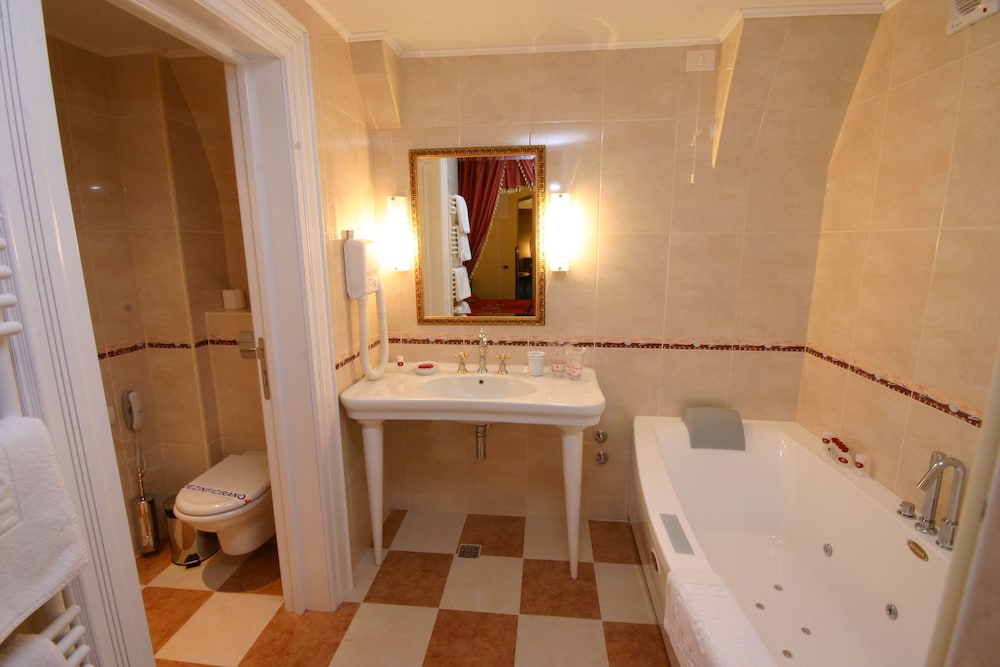 Hotel Leopold I 72/74