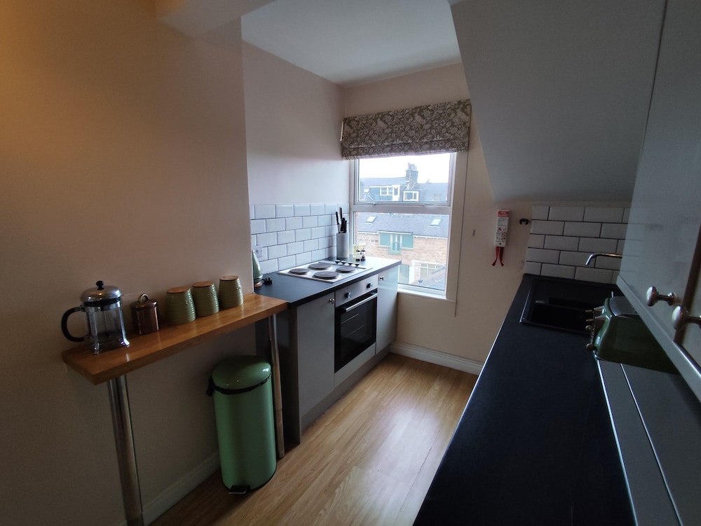 Harrogate Elite Living 18/49