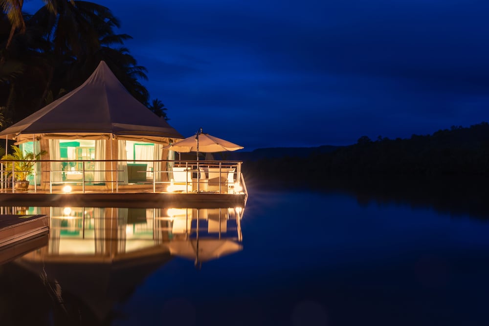 4 Rivers Floating Lodge 2/50