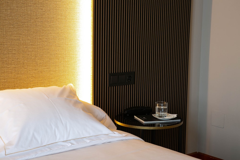 Hotel Sercotel Ciudad de Oviedo 10/39
